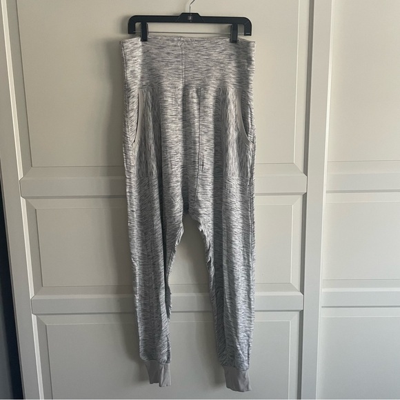 FP Movement Kravitz Harem Pant 30809 - Picture 2 of 7